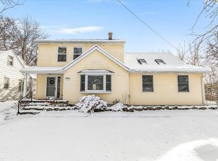 3324 Highland Ct, Highland, MI 48356