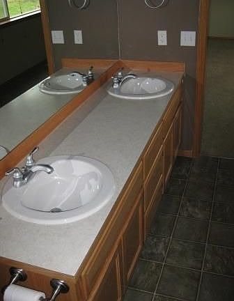4th image of 818 Darwins Way