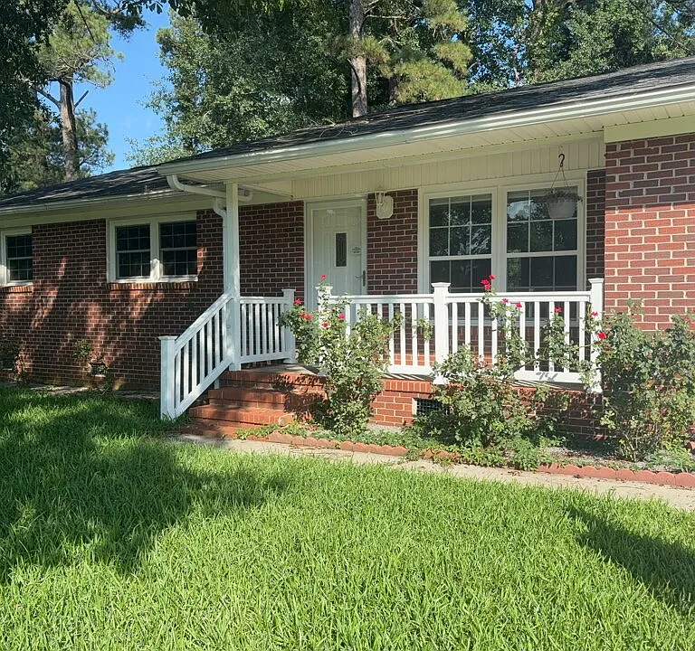 2530 Country Club Rd