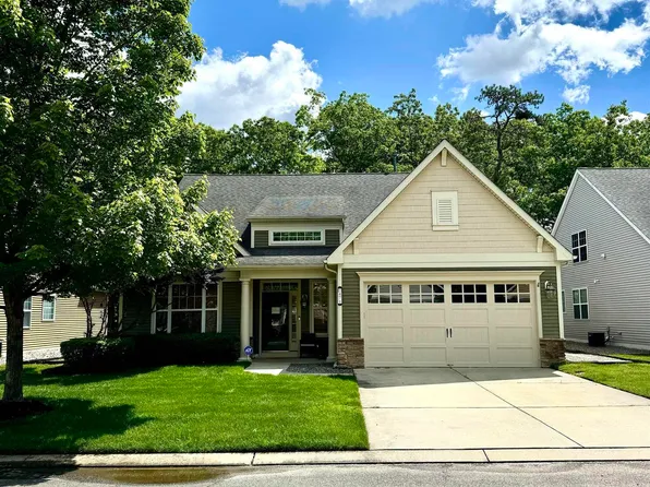 471 Country Club Dr, Egg Harbor, NJ 08215