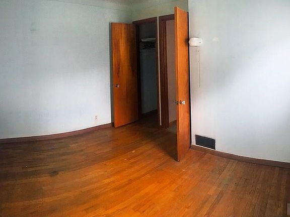 4th image of 1212 N Union St