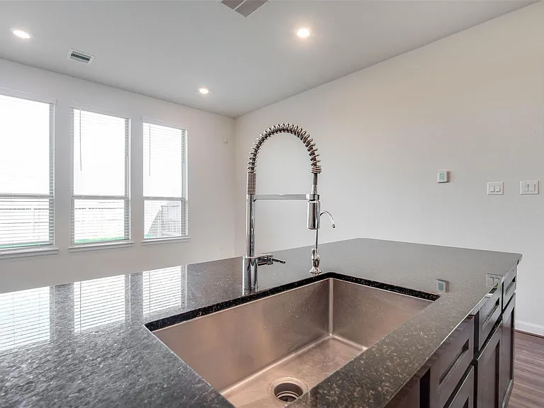 22746 Sutherland Bend Ln — Photo 13