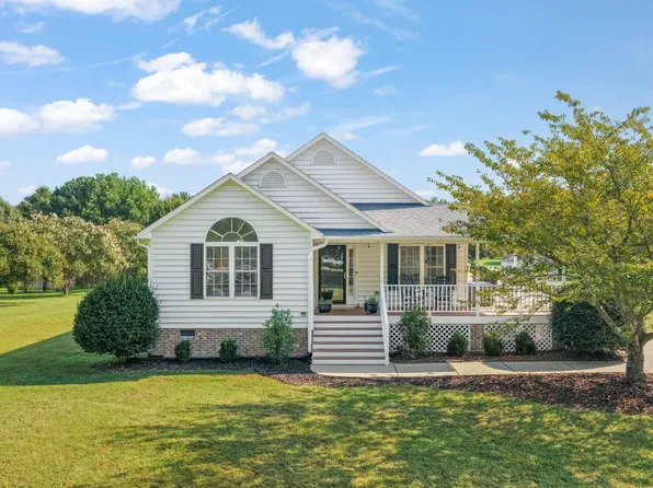 607 Stacy Ct, Efland, NC 27243