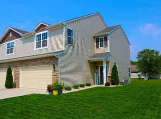 530 Clover Ln, Griffith, IN 46319