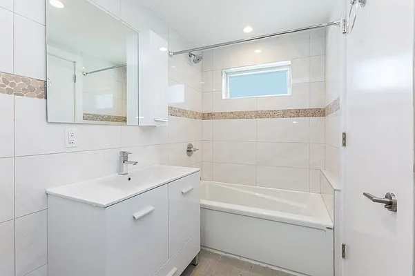 Rented by MNS | media 35