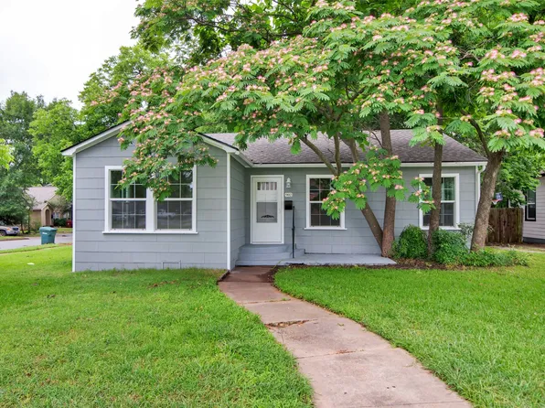 902 N Woods St, Sherman, TX 75092