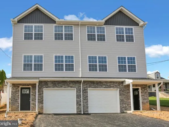 46 Rosalies Way, Temple, PA 19560