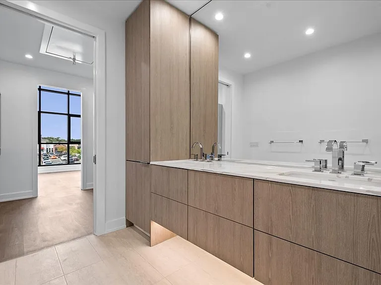 728 Lofts — Photo 44