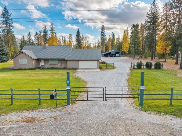 30 Tweedie Rd, Blanchard, ID 83804