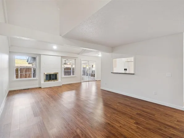 9924 Hefner Village Dr, Oklahoma City, OK 73162