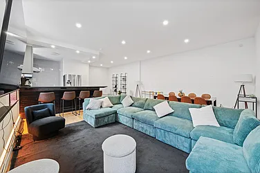 429 Broome Street, #C4