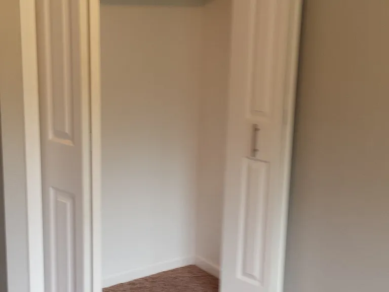 14005 S Cypress Ave — Photo 13