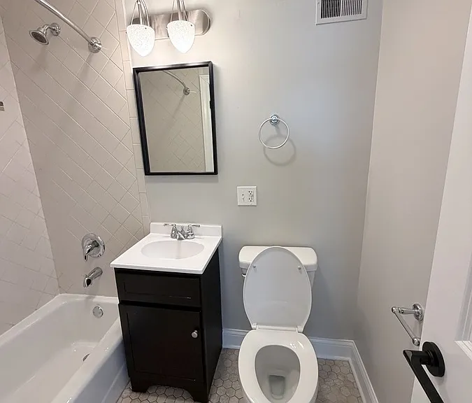 704 Rogers St #704 — Photo 9