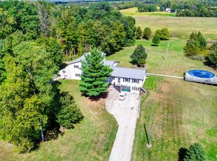 299 E 200 S, Albion, IN 46701