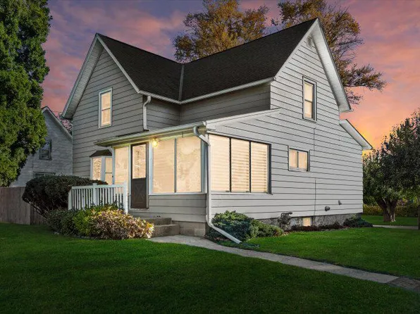 7360 North Lake STREET, Lannon, WI 53046