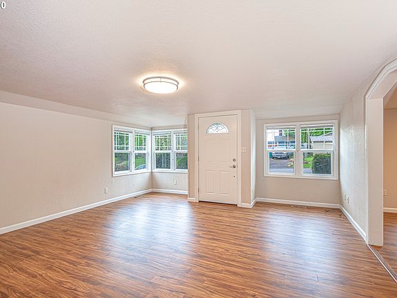 5th image of 1202 W 21st St