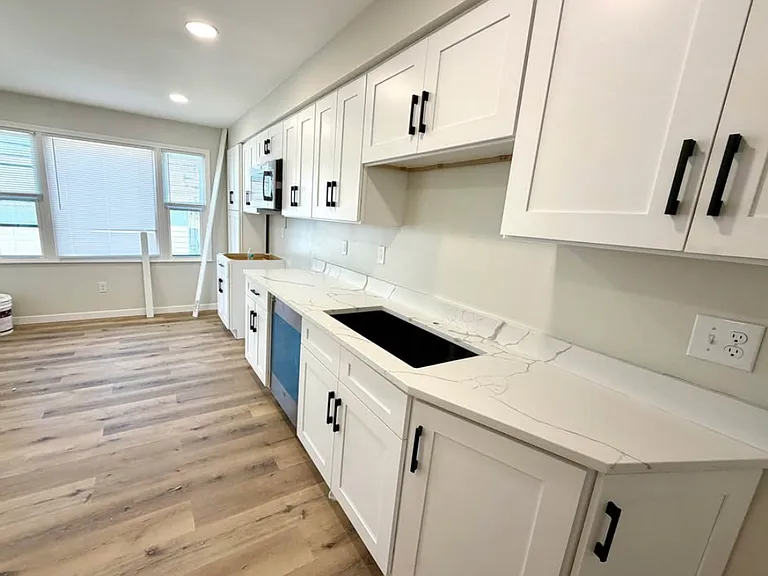 20451 Morris Ave — Photo 6