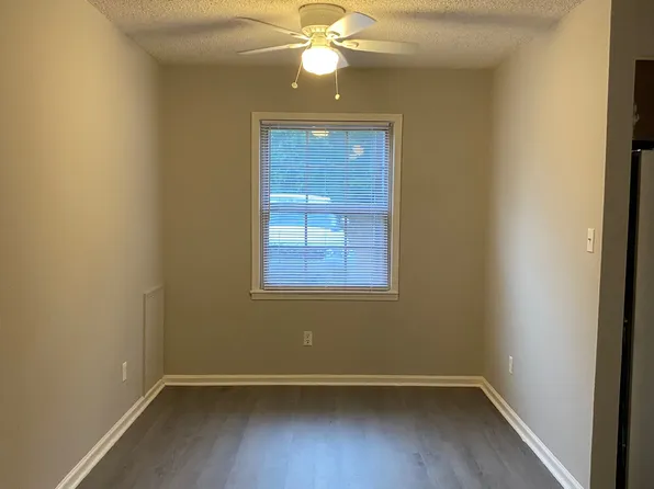 300 N Frazier St #A2, Daingerfield, TX 75638