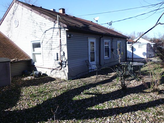 2nd image of 21851 Orion Ave