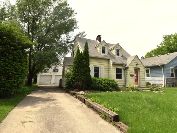 1225 Roosevelt Ave, Ames, IA 50010