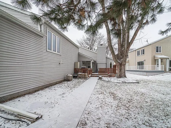 7366 Landau Dr #67, Minneapolis, MN 55438