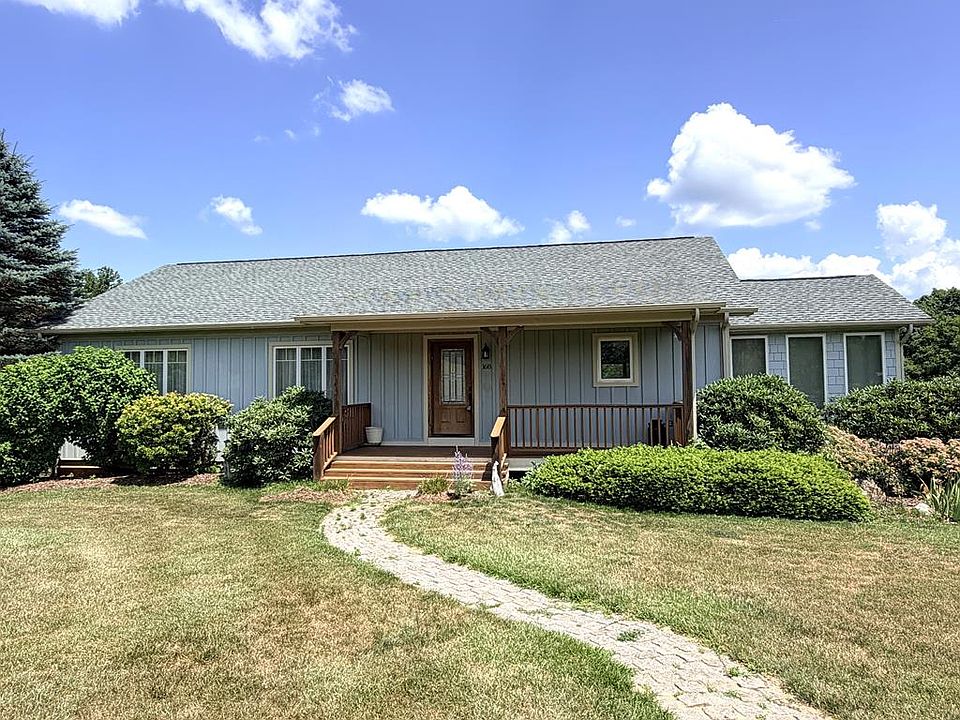 1st image of 168 Mountain View Dr