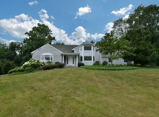 19 Joan Dr, Chappaqua, NY 10514