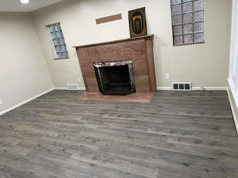 6835 Rosemont Ave — Photo 6