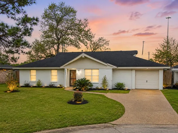 10302 Willowisp Dr, Houston, TX 77035