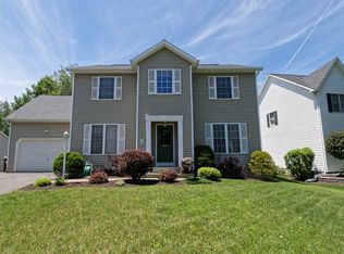 25 Dublin Ct, Latham, NY 12110