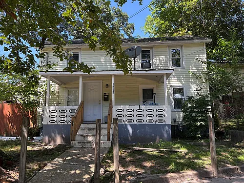 1219 Washington Ave Photo 1