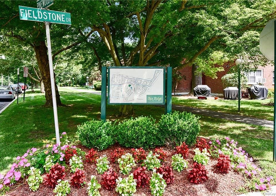 1st image of 10 Fieldstone Dr APT 322