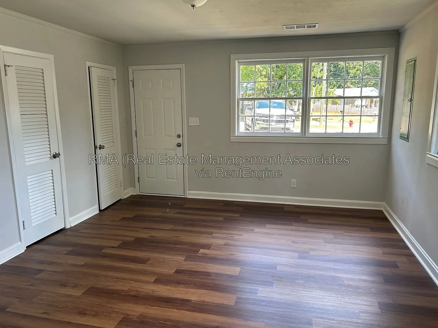 2 bed, 1.0 bath, 875 sqft, $1,000 — Photo 4