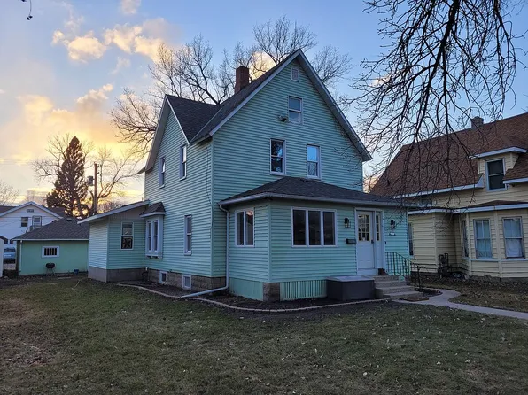 107 S 4th St, Montevideo, MN 56265