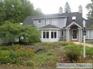 9502 Lake St, Ellsworth, MI 49729