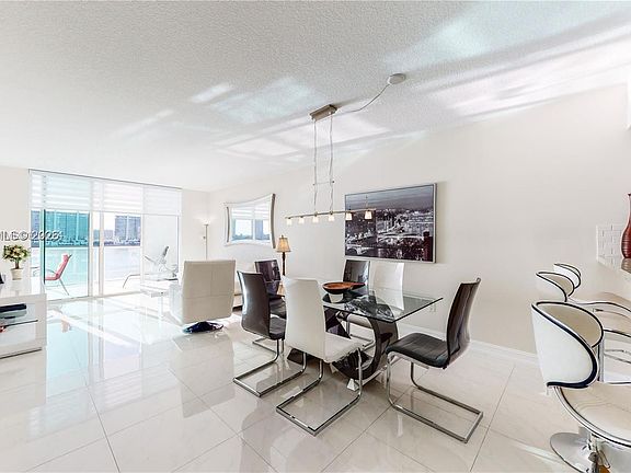 5th image of 18100 N Bay Rd #504