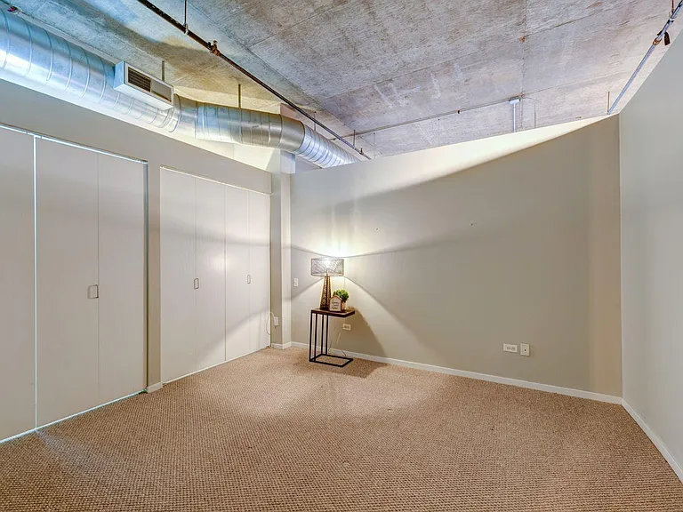 900 N Kingsbury St #1057 — Photo 17