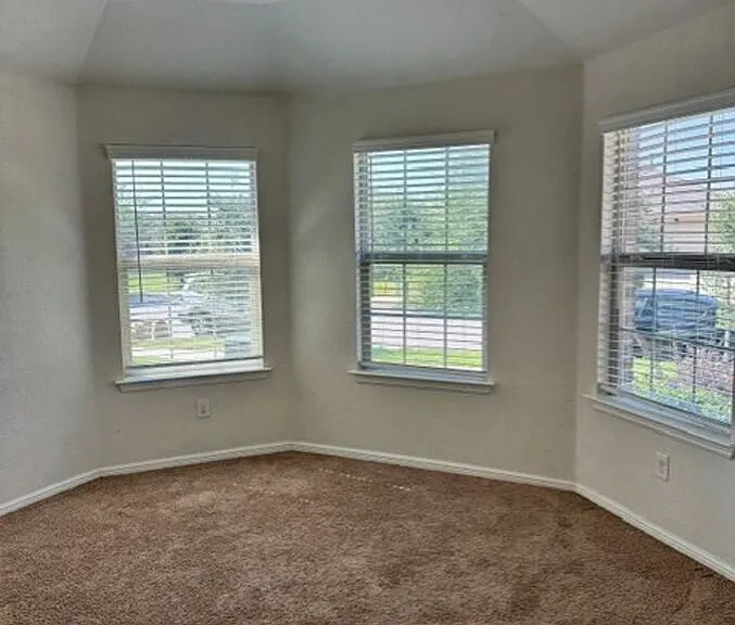 10008 Clemmons Rd — Photo 6