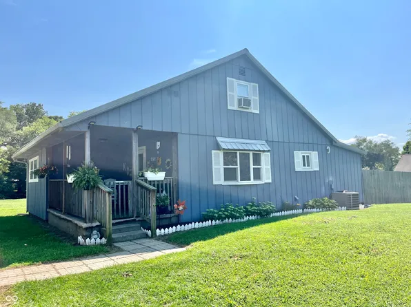 230 S Washington St, Hartsville, IN 47244