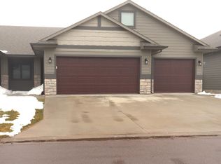 2018 S Sonoma Pl, Sioux Falls, SD 57106