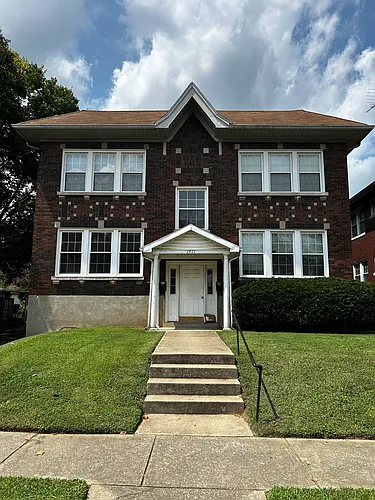1911 Roanoke Ave #4 Photo 1