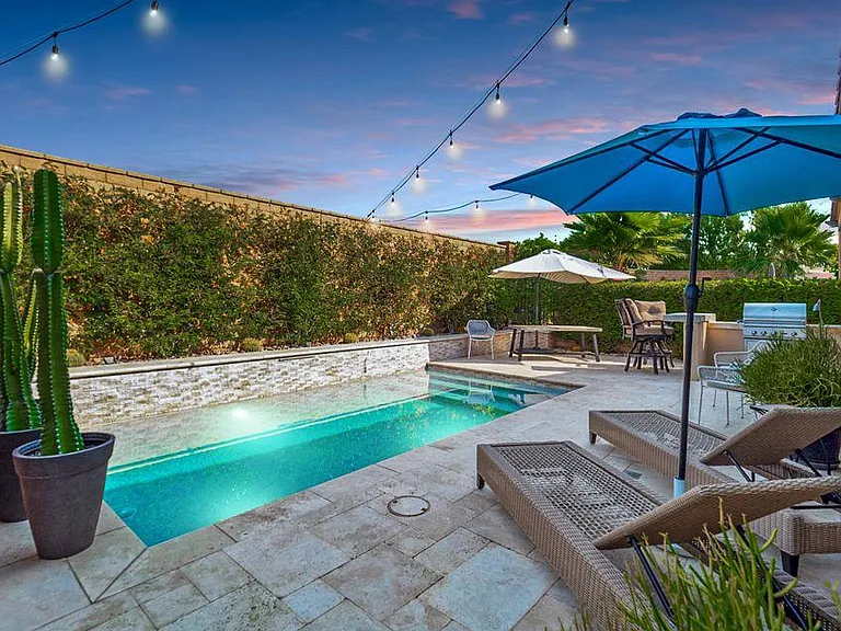 80450 Platinum Way — Photo 32