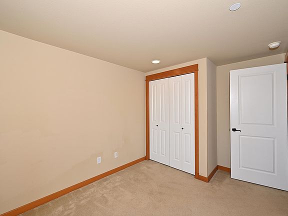 3rd image of 5008 12th Ave NE