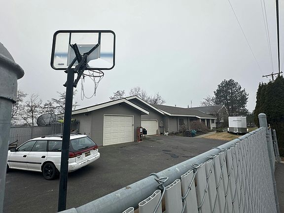 3rd image of 1253 Mojonnier Rd