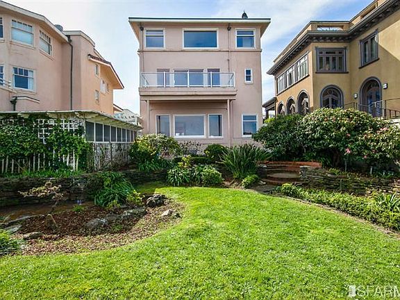3rd image of 178 Seacliff Ave