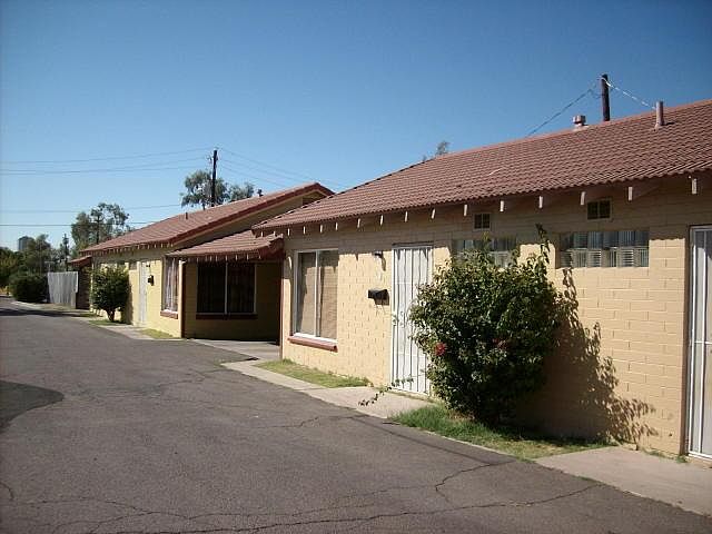 2nd image of 3917 N Longview Ave APT 3