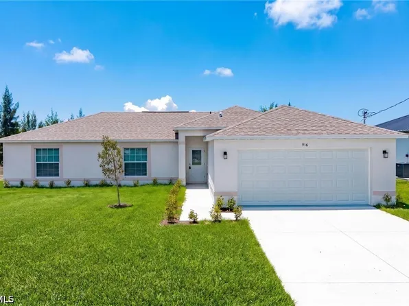 916 NE 1st Place Cpe, Coral, FL 33909