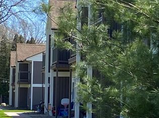 704 W Timber Ridge Dr APT 1, Peoria, IL 61615