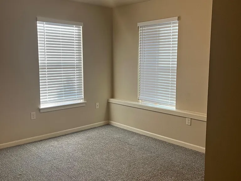 4014 Byron Ave #101 — Photo 7