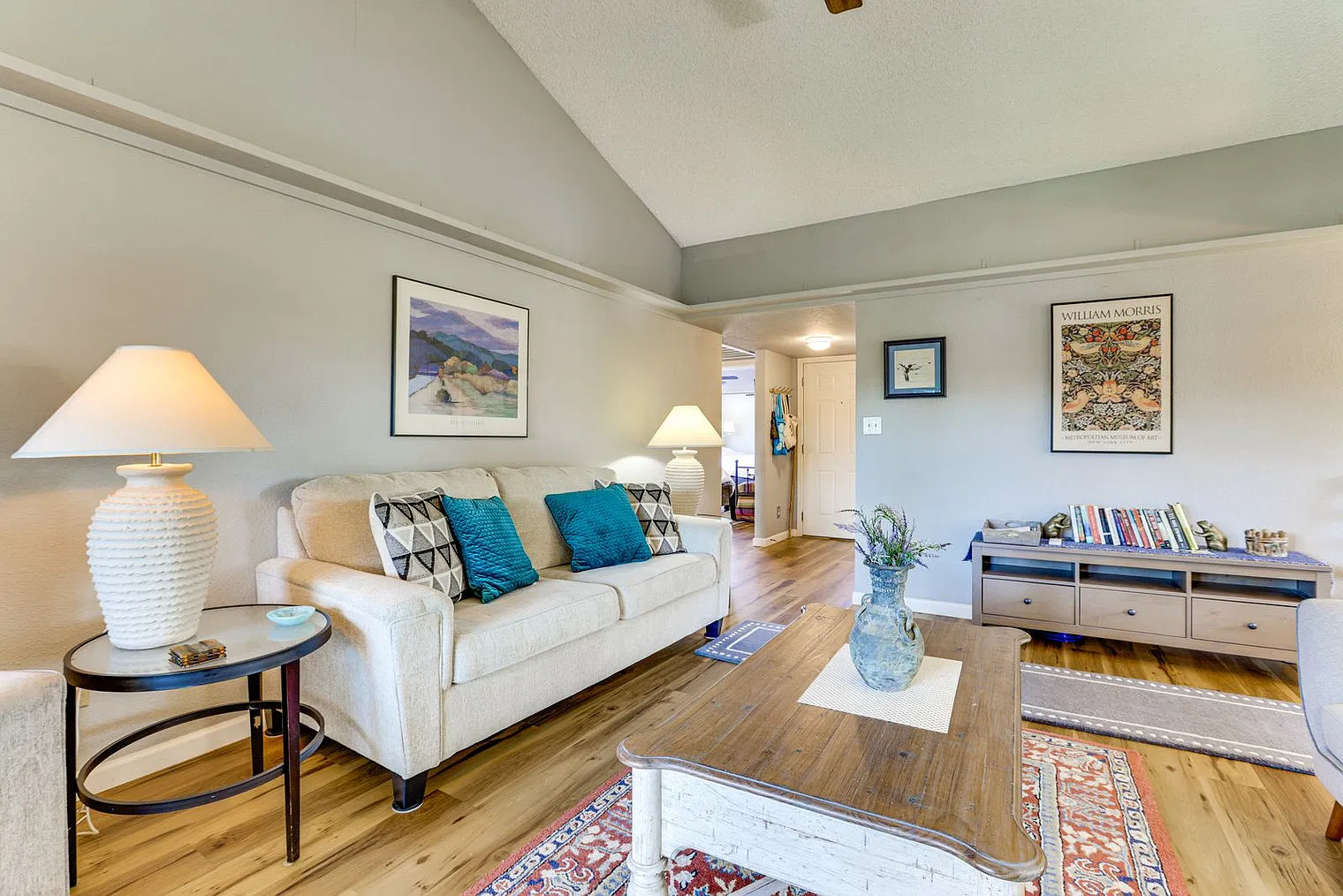 2 bed, 2.0 bath, 1205 sqft, $3,306 — Photo 2